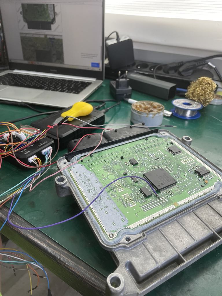 Naprawa elektroniki samochodowej 2